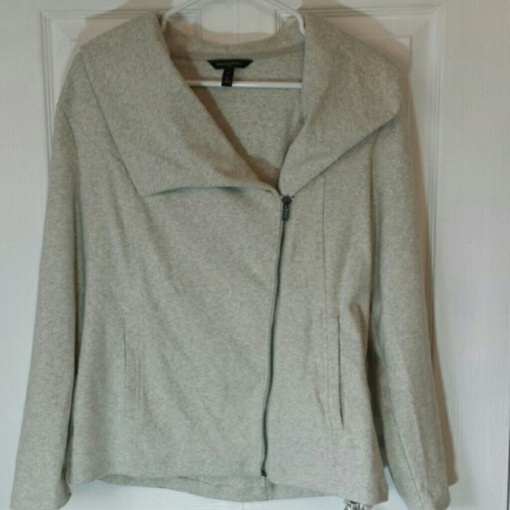 Banana Republic asymmetrical off white zip up